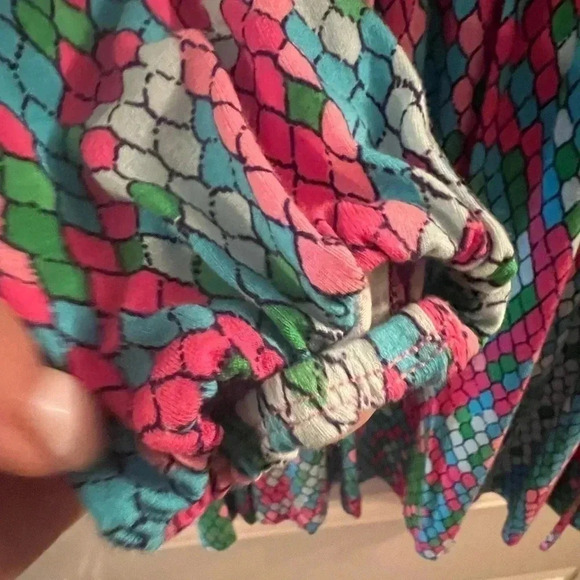 Lilly Pulitzer Long Sleeve w signature bright Multi Color Top-Size Small - Picture 5 of 7